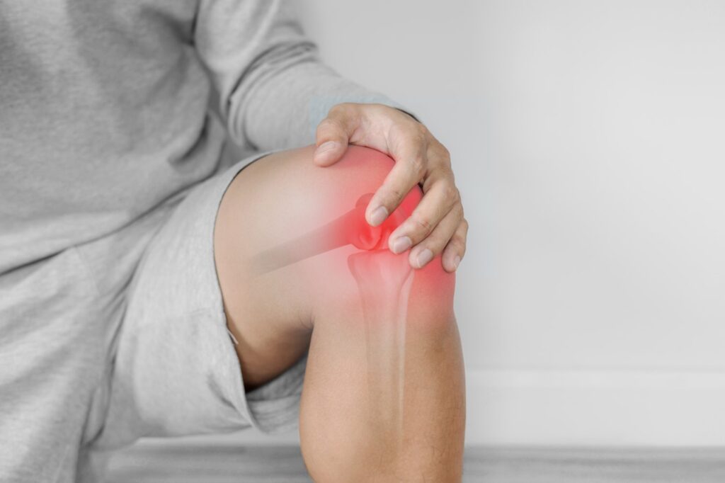 Living with Knee Osteoarthritis: A Guide to Managing Symptoms